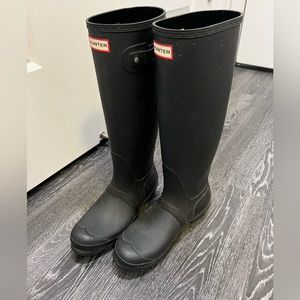 Black Tall Hunter Rain Boots